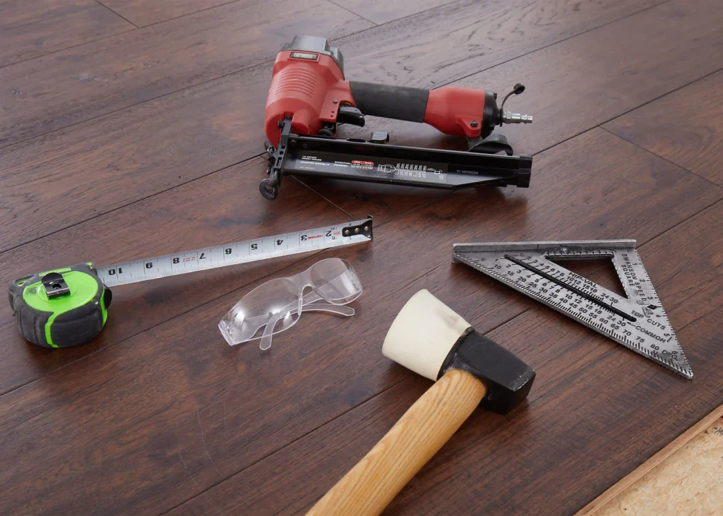 8 Best Budget Flooring Tools for DIY in 2026